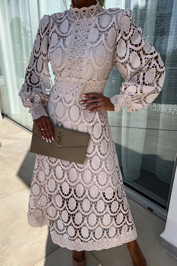 Alejandra - Elegant Casual Dress