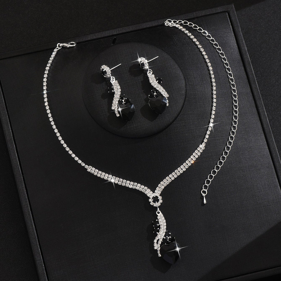 Avriel - Crystal Jewelry Set
