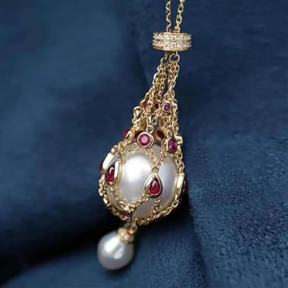 Sariel - Teardrop Pendant Necklace